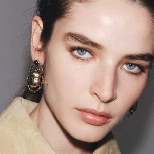 Zara Large Beatle Shaped Metal earrings